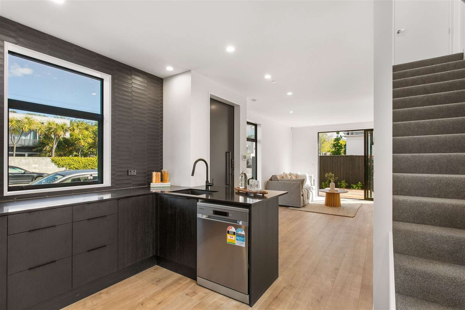 4/57B Carlton Mill Road Merivale - Christchurch City_0