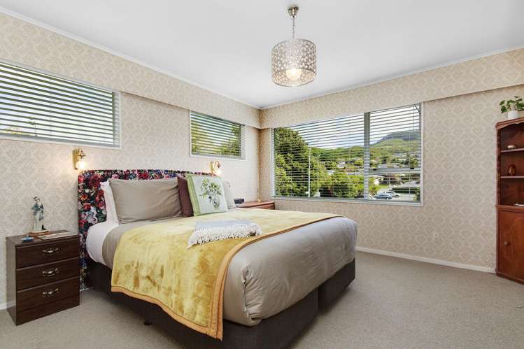 4 McKeefry Grove Tawa_11