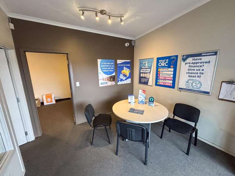 704 Tremaine Avenue Palmerston North_6