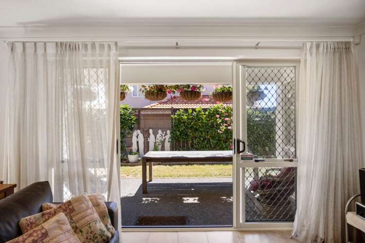 45 Coachman Drive Flat Bush_3