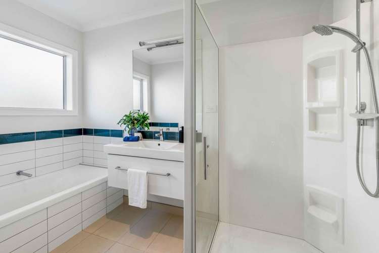 14 Te Otinga Place Pyes Pa_23