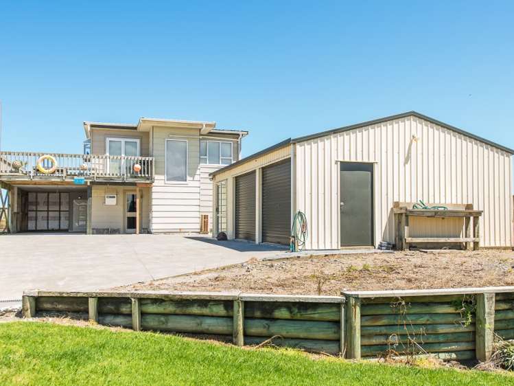 29 Nukumaru Parade Waiinu Beach_23