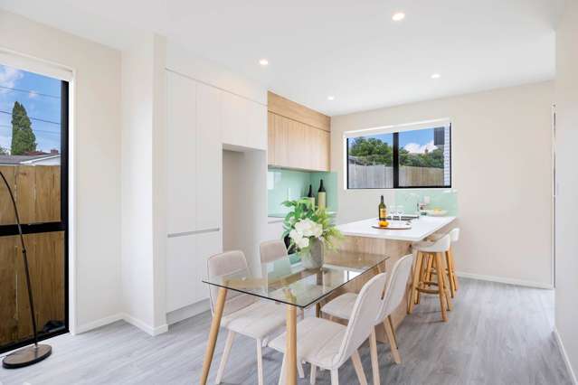 6/36 Tiroroa Avenue Te Atatu South_2