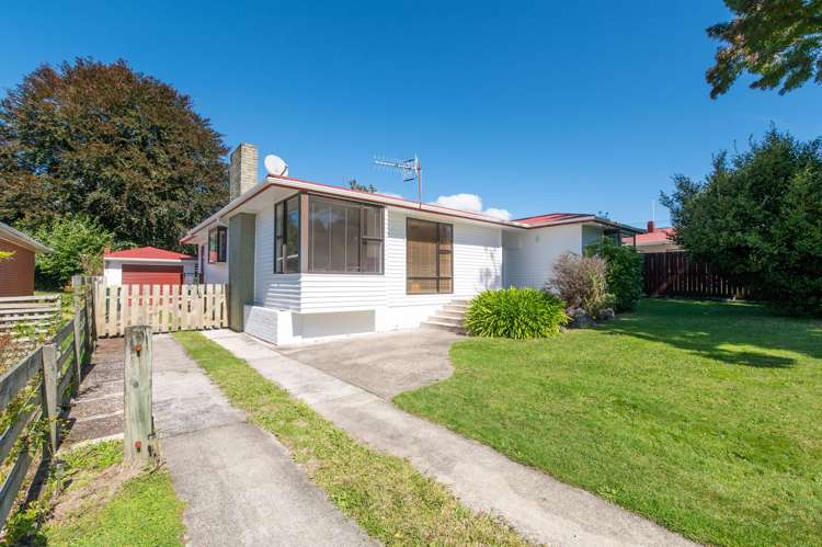 24 Hillcrest Avenue_0