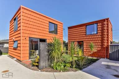 149A & B Avenue Road East_1