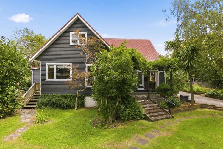 3-5 Rewa Road Raumati Beach_1