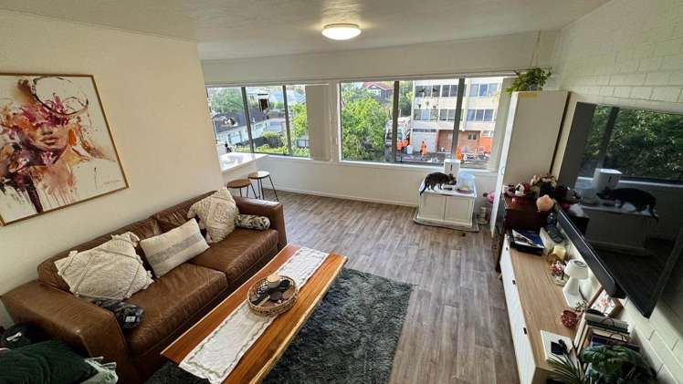 2P/94 Dominion Road Mt Eden_2