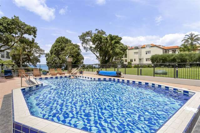 PENTHOUSE LIVING @ THE MON!