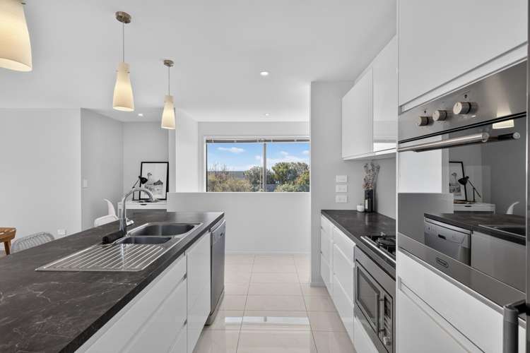 74 Glenstrae Road Redcliffs_10
