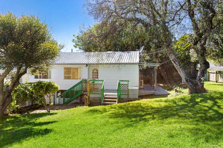 1/23 Aeroview Drive Beach Haven_2