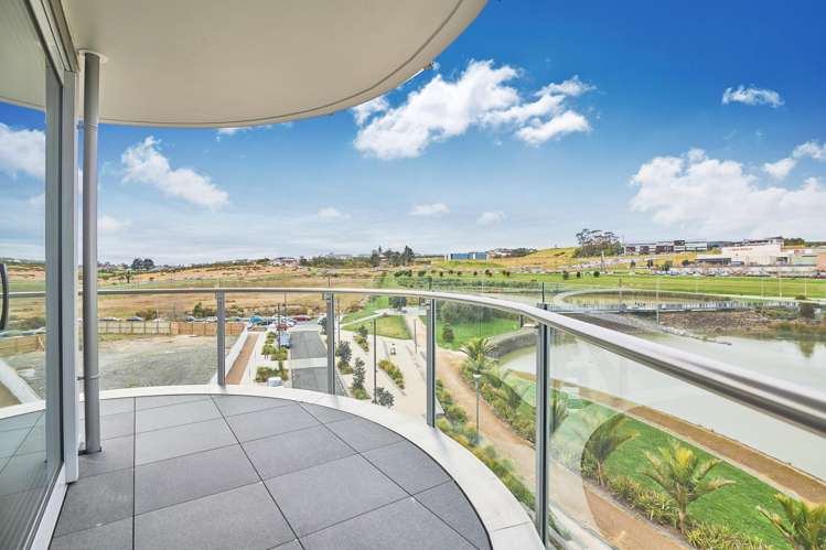 304/5 Rose Garden Lane Albany_14