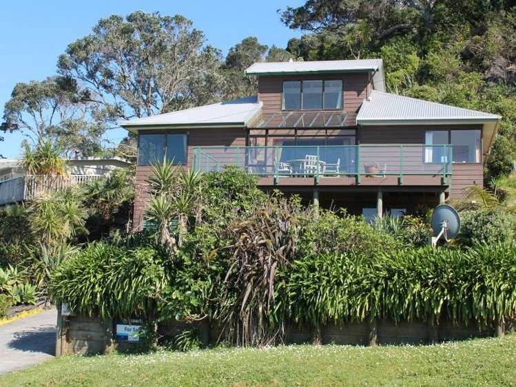 82 Ocean Beach Road Tairua_18