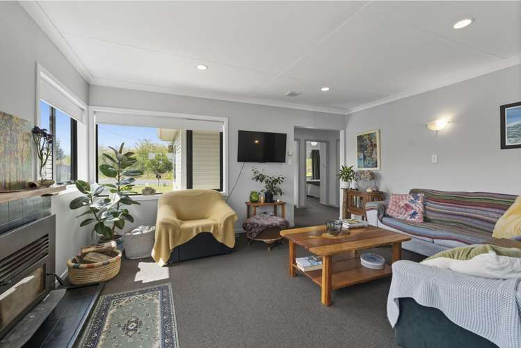 21 Old Coach Road Otaki Beach_3