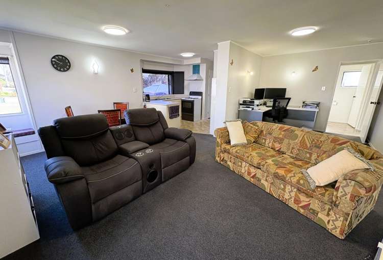 62 Delaney Court current 11385_3