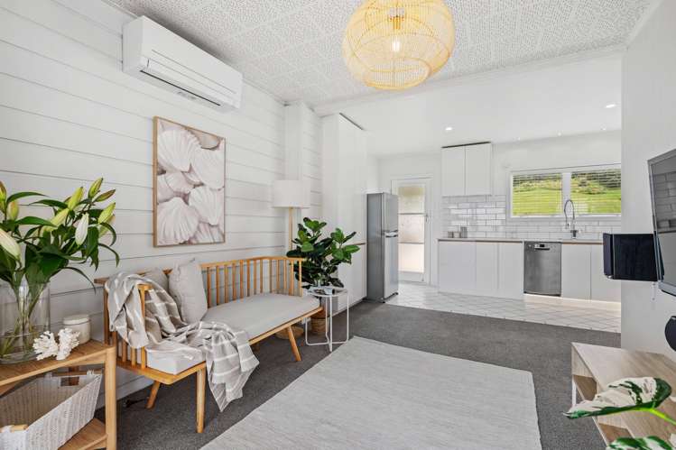 281 Cove Road Waipu_19