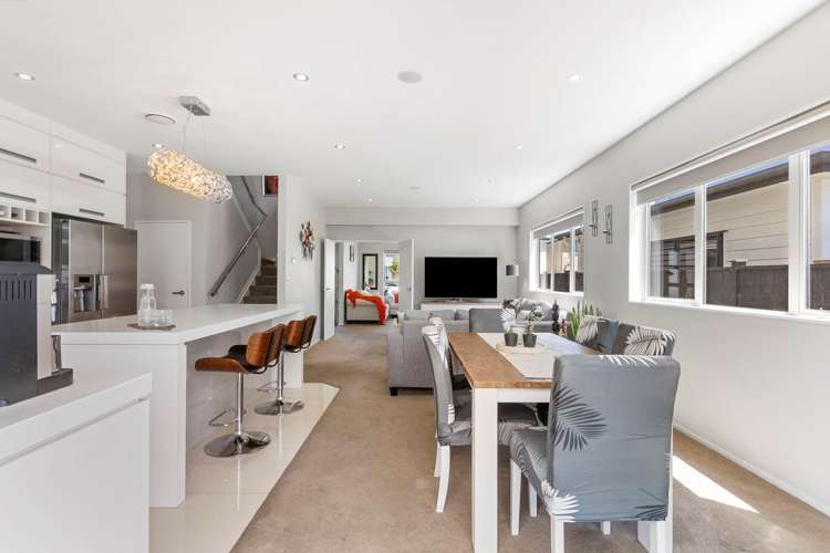 10 Rosewell Crescent Flat Bush_8