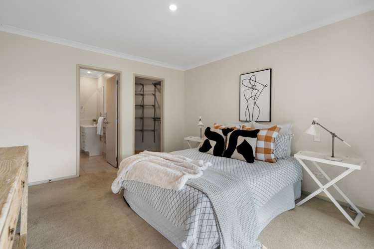 8 Bathurst Crescent Pyes Pa_12