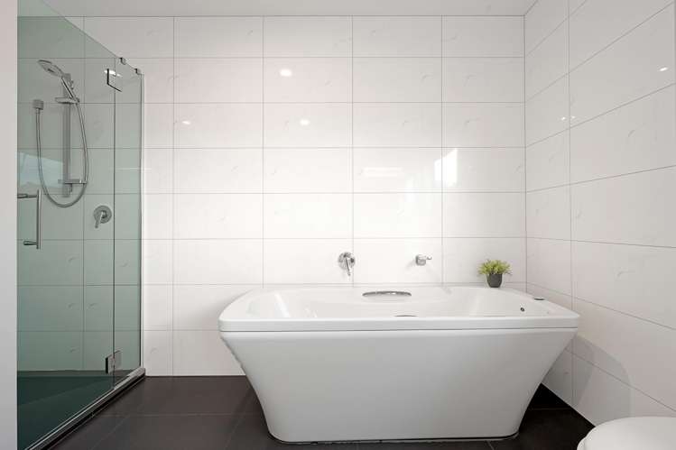 220 Forest Hill Road Waiatarua_19