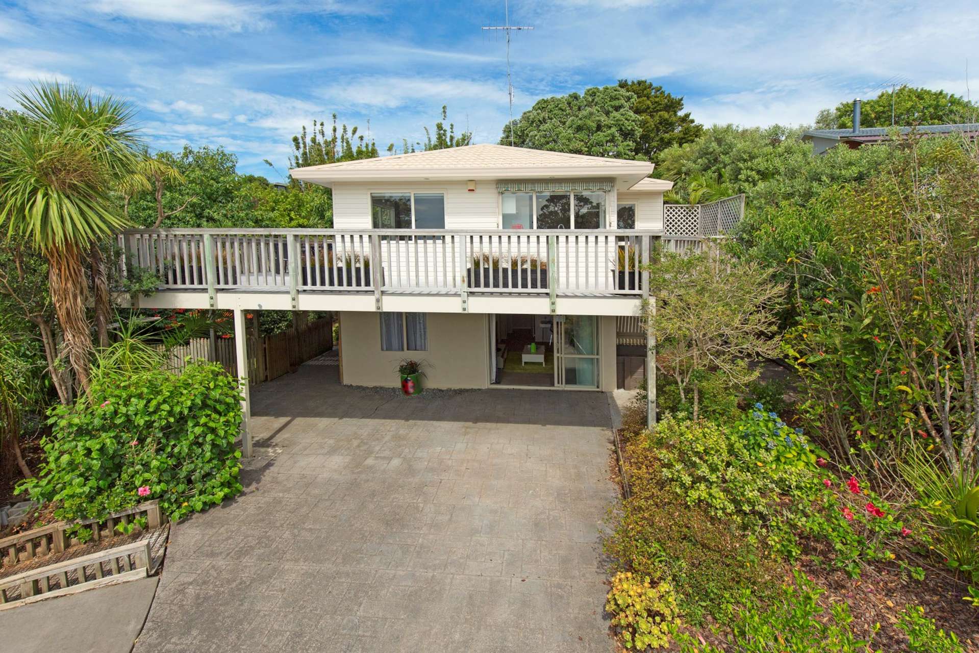 17 Pohutukawa Avenue Red Beach_0