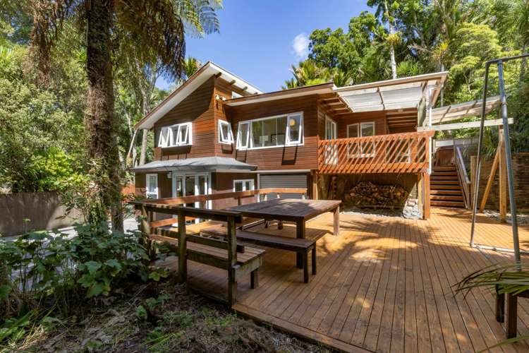 55 Bush Road Waiatarua_17