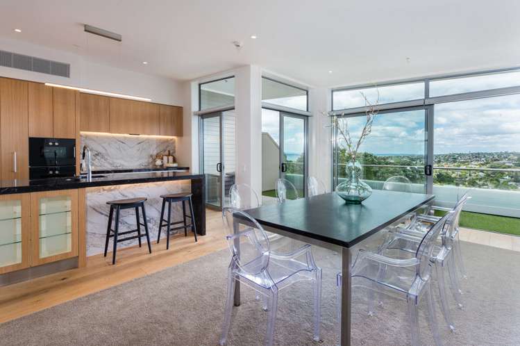 1/579 Beach Road Rothesay Bay_2