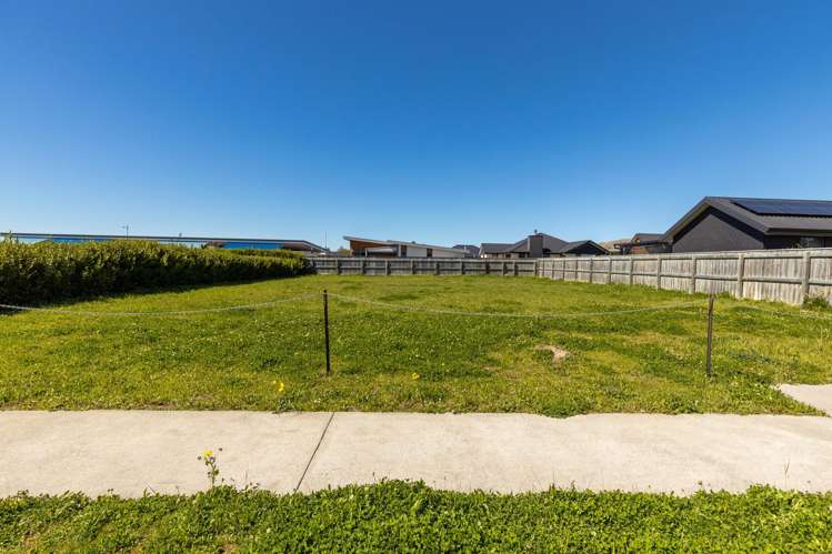 9 Kittyhawk Road Burleigh_7