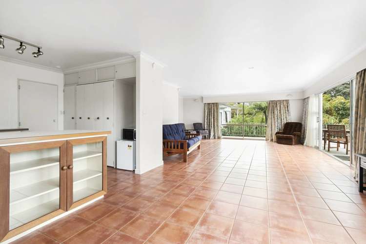 22 Giles Way Hauraki Surrounds_3