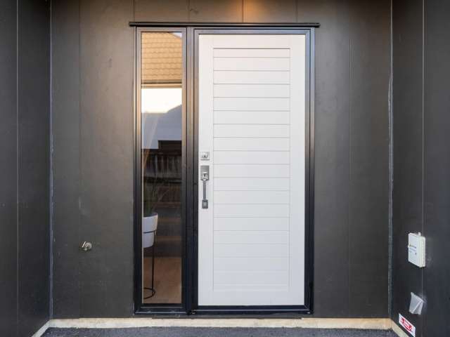 5/3 Charlemont Street Whitiora_1