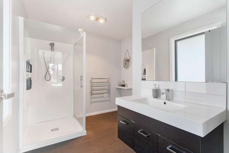 6 Austin Reid Avenue Carterton_17