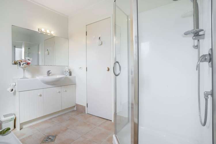 2/11 Paparoa Road Cockle Bay_20