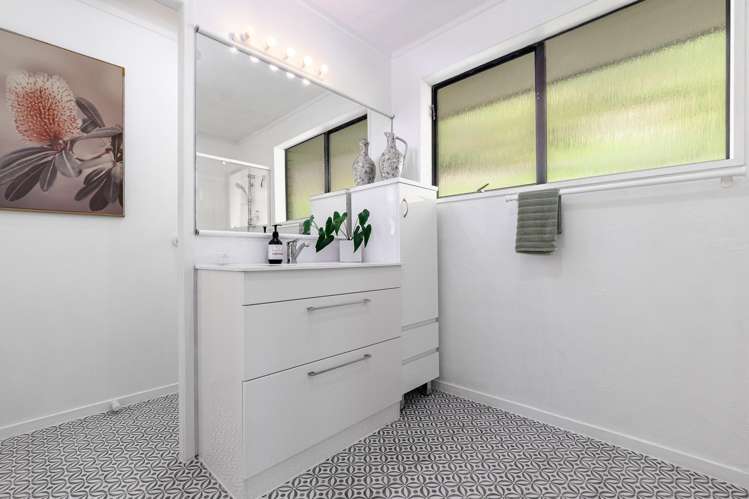 7 Dillon Way Otumoetai_12