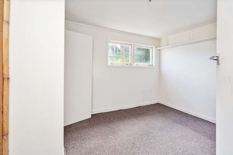 44 Memorial Drive Parahaki_24