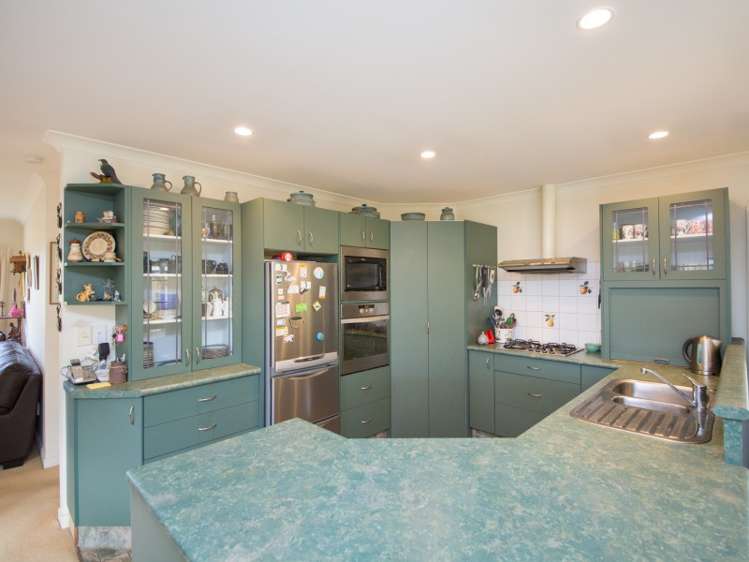 10 Henley Court Highbury_3