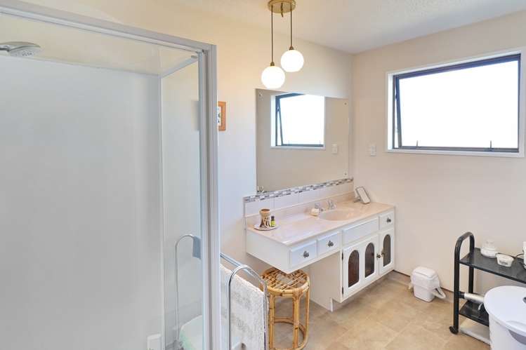 2/147 Warren Crescent Hillmorton_7