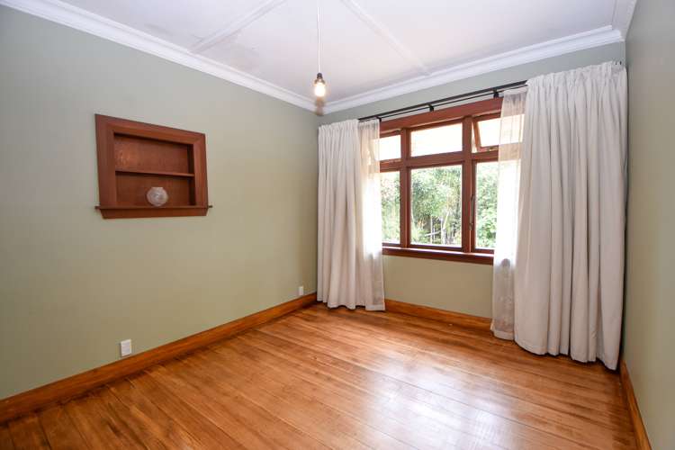 182 High Street North Carterton_10