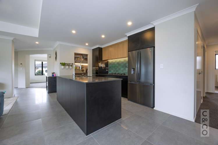 28 Leebank Crescent Riverhead_9