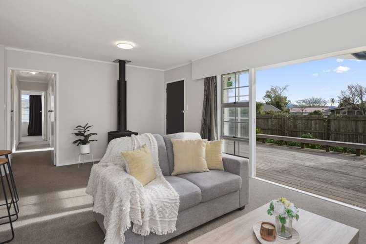 1 Milton Grove Owhata_5