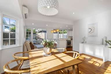 1 Rhodes Avenue_4