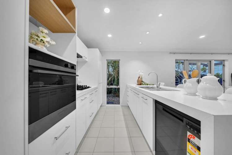 13 Bridgefield Crescent Flat Bush_7