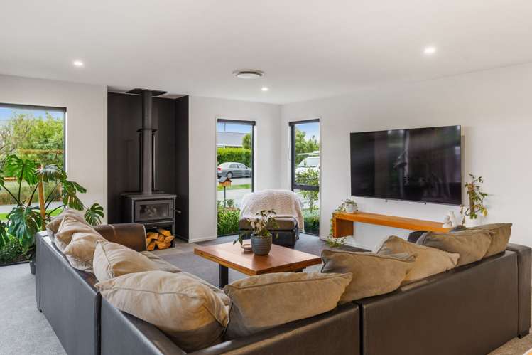 196 Southfield Drive Lincoln_10