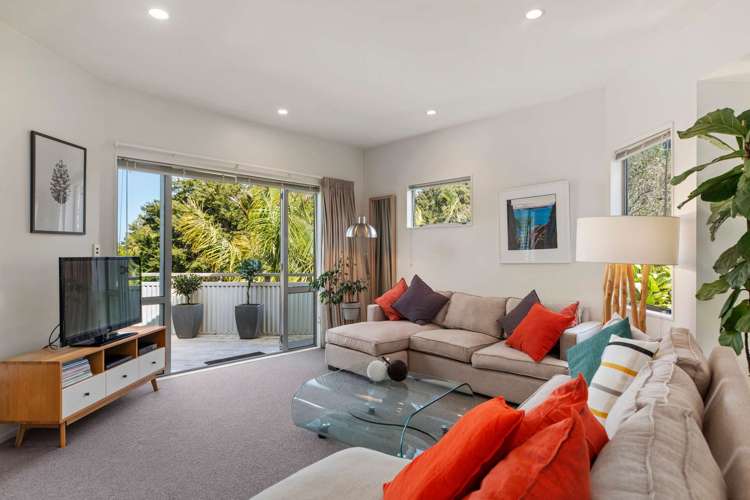 7 Dorothy Road Laingholm_5