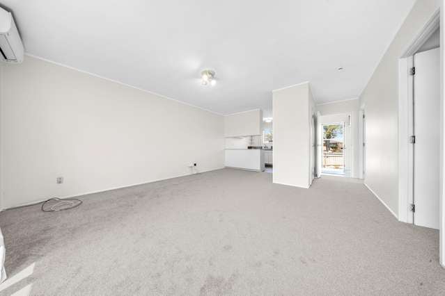 1/23 Challen Close Conifer Grove_4