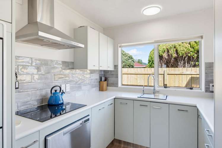8 Hemi Street Waikanae_14