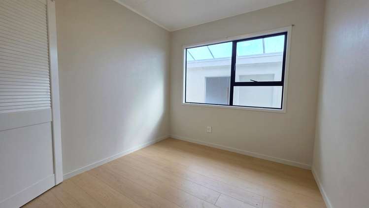 9 Halleys Place Mount Roskill_4