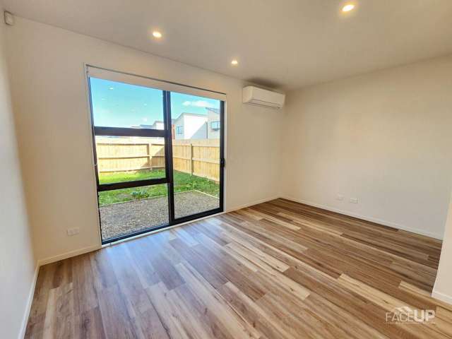 8 Landing Path Drive Hobsonville_2