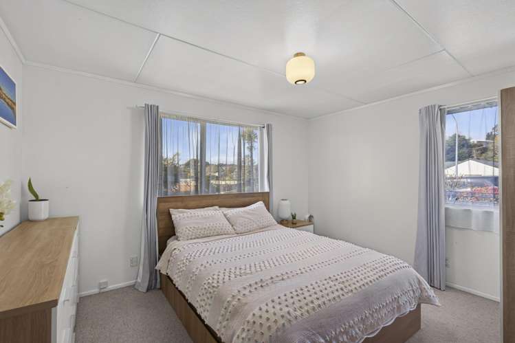 35 Riversdale Drive Merrilands_22