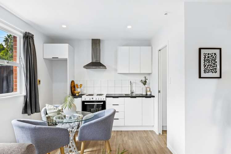 2/16 Highbury Street_1