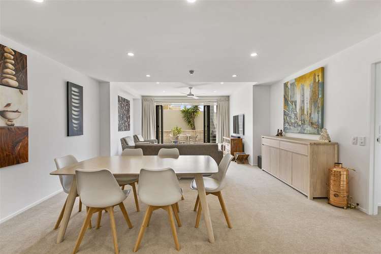 2/2a Frieston Road Milford_5