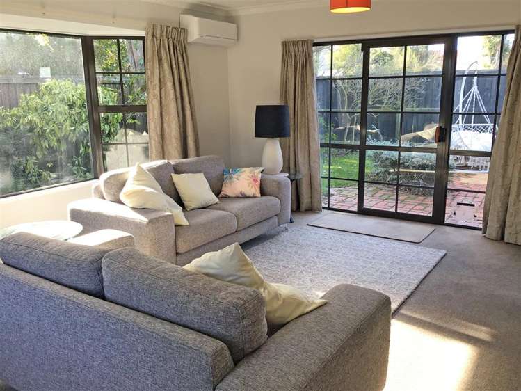 2/84 Memorial Avenue Ilam_6