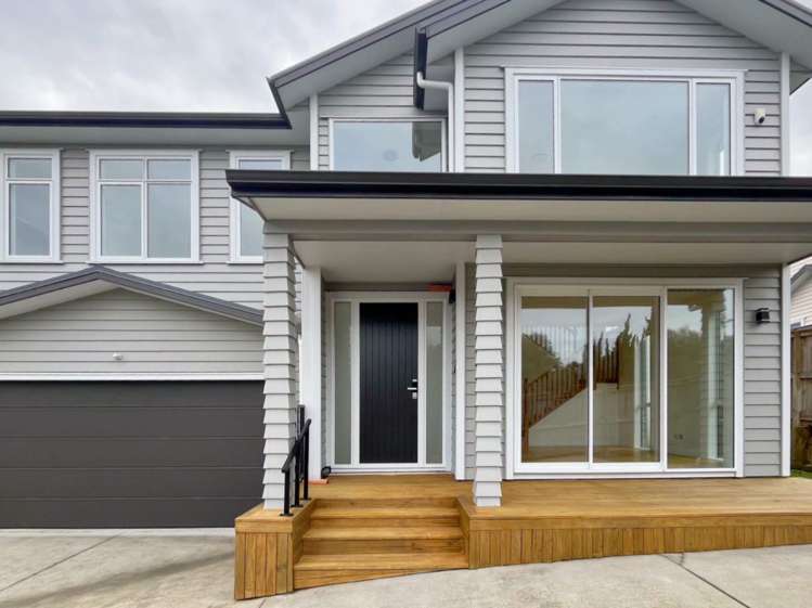 30 Kenmure Avenue 10877_1